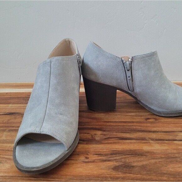 Journee Collection Womens Size 6.5 Gray Hartli D'Orsay Peep Toe Heel Sandals - Picture 2 of 11
